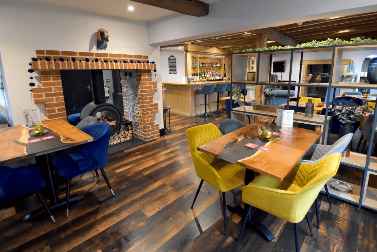Lounge Bar